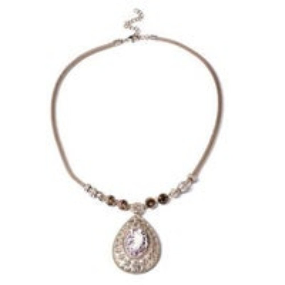 Cameo, Champagne Glass Necklace in Goldtone